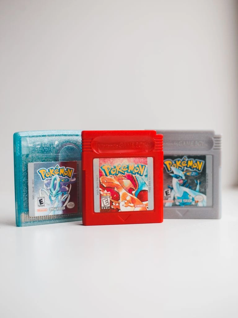 Sealed 1999 Pokemon Base Set booster pack